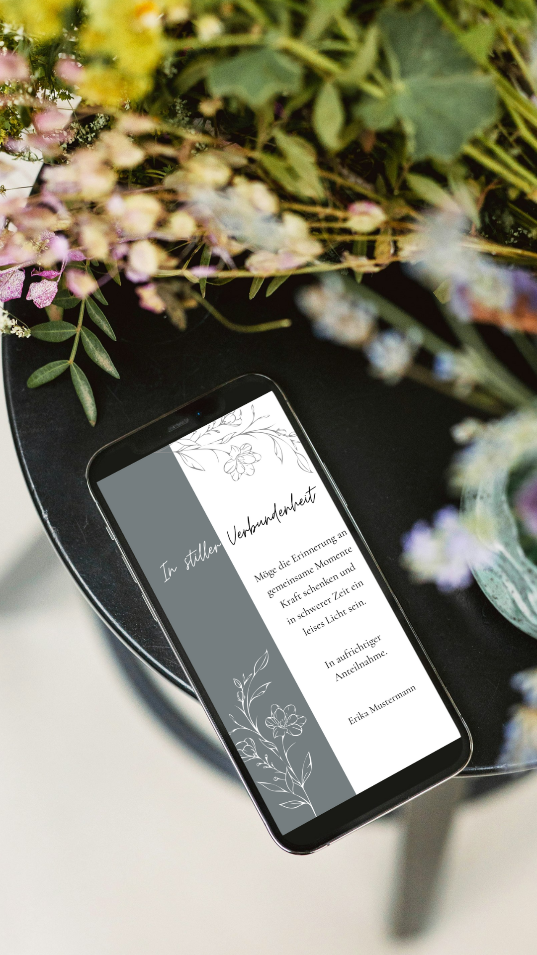 Digitale Kondolenzkarte – Grau & florale Linie