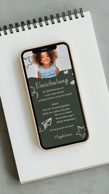 Digitale Einschulungseinladung mit Foto – im modernen Tafel-Design