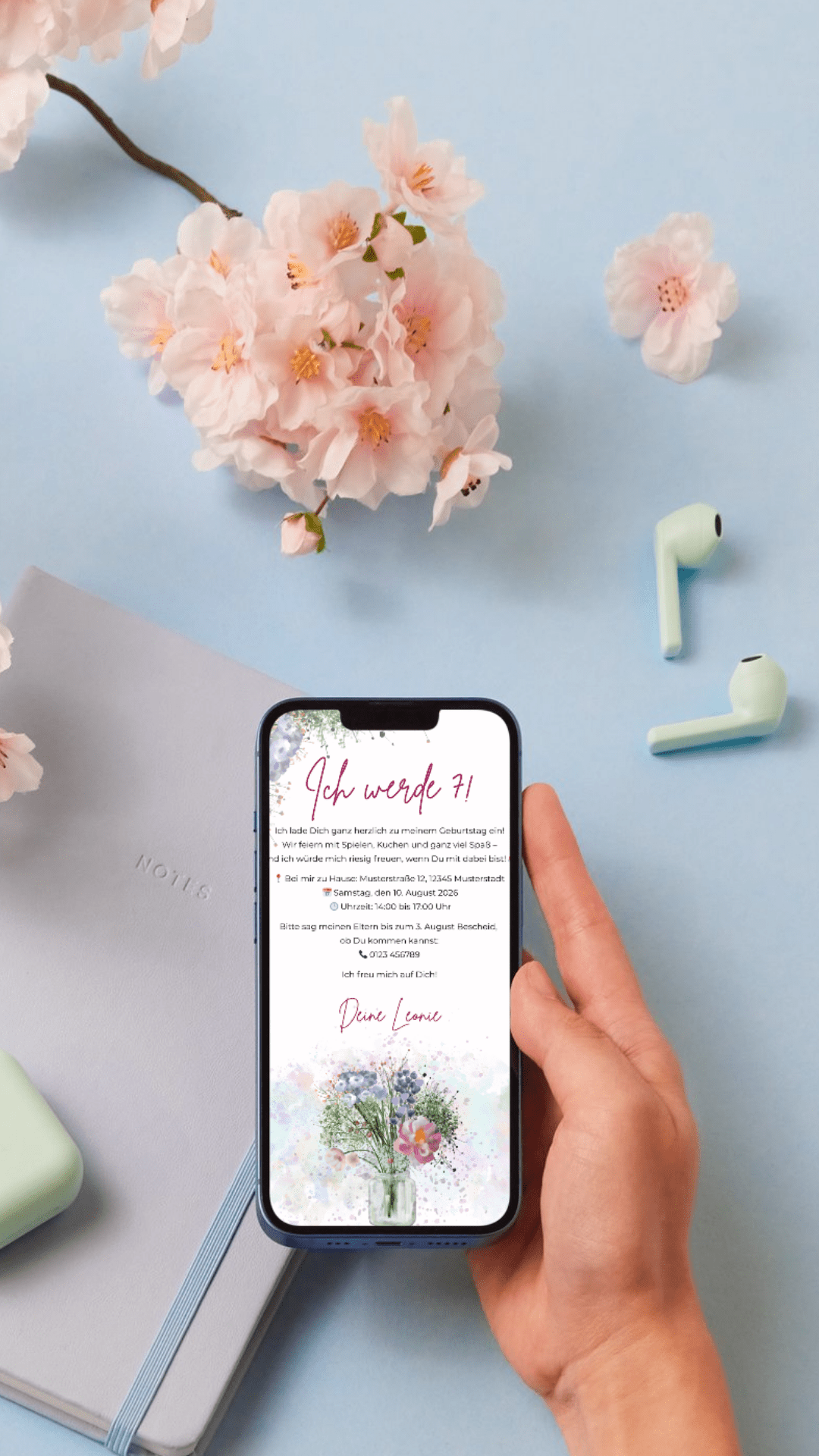 Digitale Geburtstagseinladung für Kinder – Aquarell - Blumen im verspielten Design - karten - digital