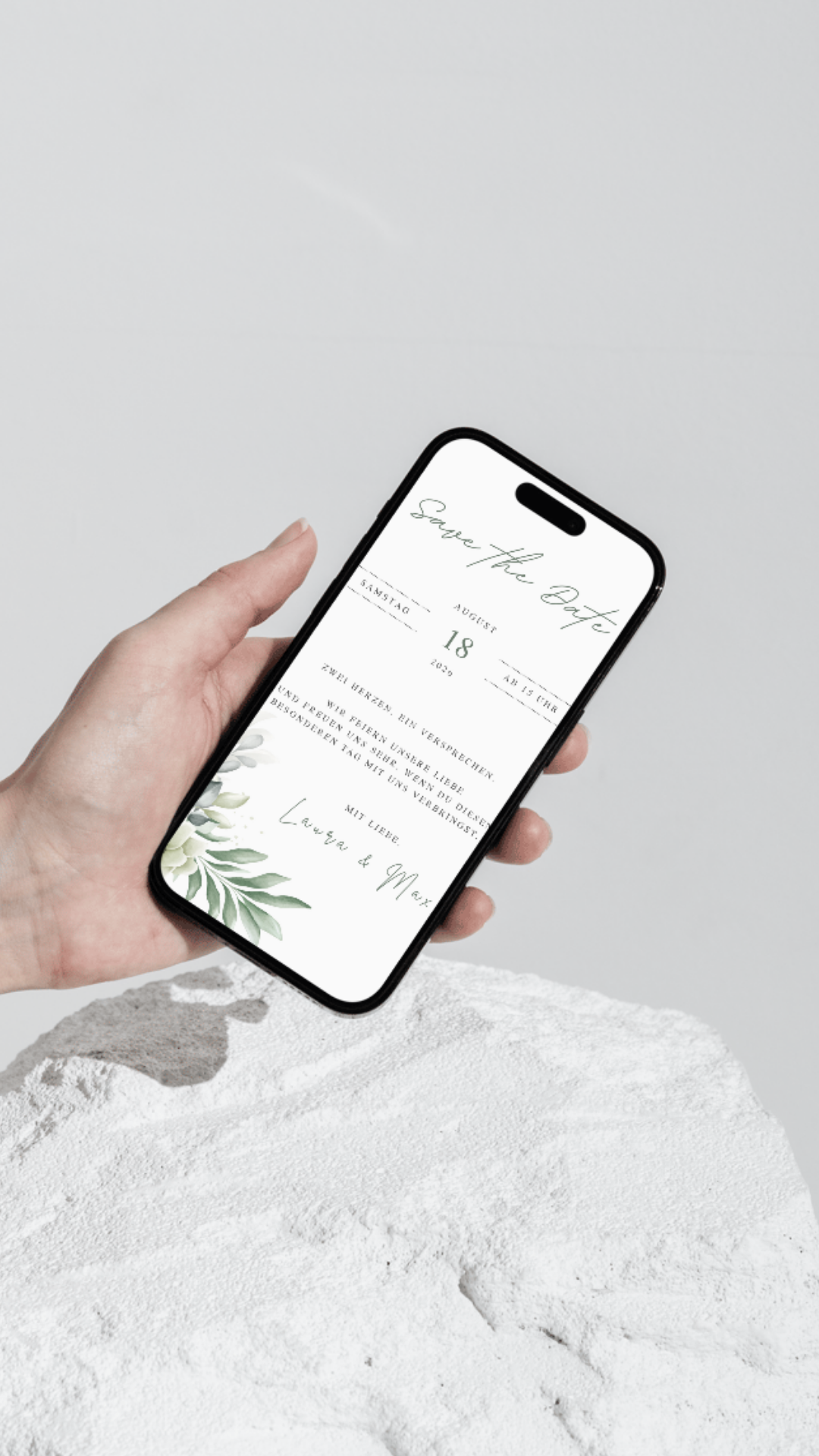 Digitale Save the Date Karte mit Eukalyptus und minimalistischem Design.