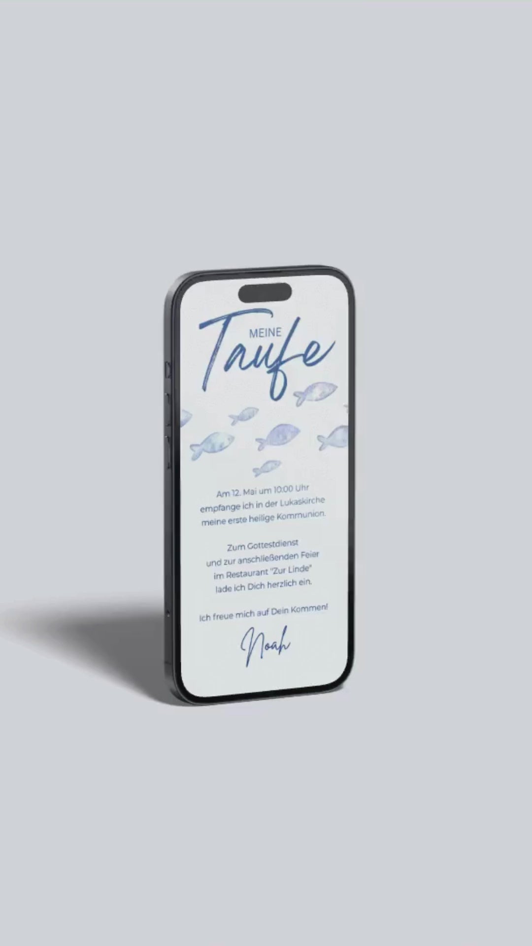 Video-Vorschau der digitalen Kommunionseinladung mit blauen Fischen.
