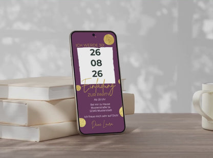Moderne Geburtstagseinladung für Erwachsene – lila Design mit goldenen Highlights